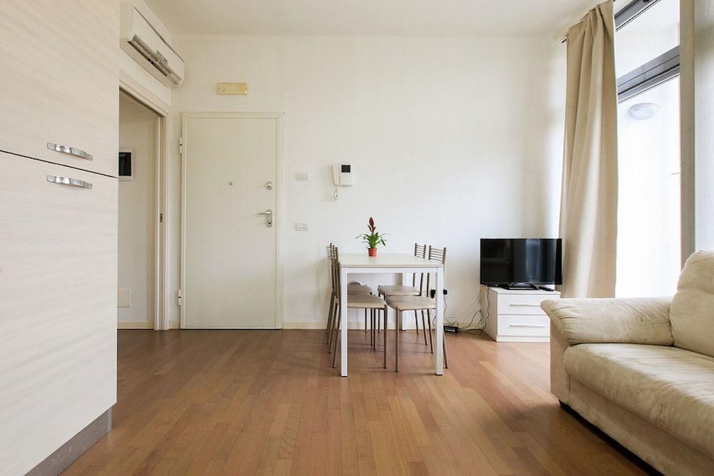 Red Line Apartments Milano المظهر الخارجي الصورة