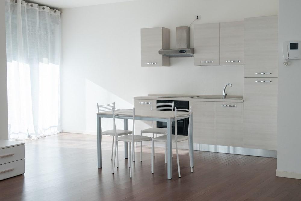 Red Line Apartments Milano المظهر الخارجي الصورة