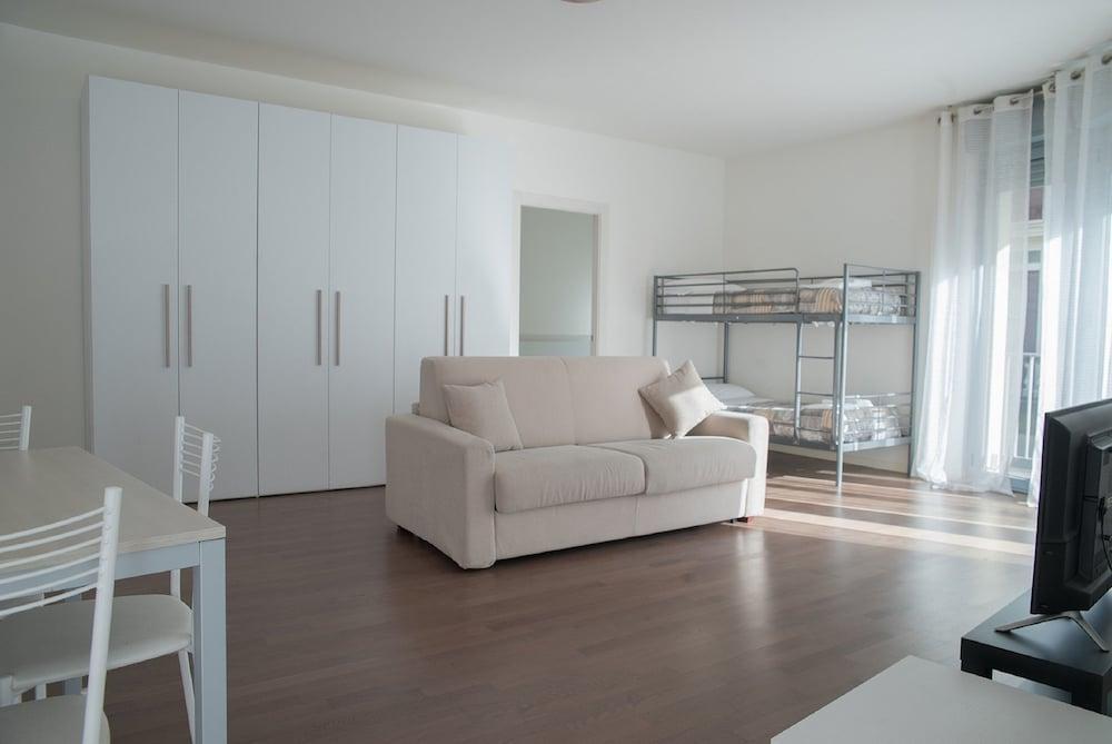 Red Line Apartments Milano المظهر الخارجي الصورة